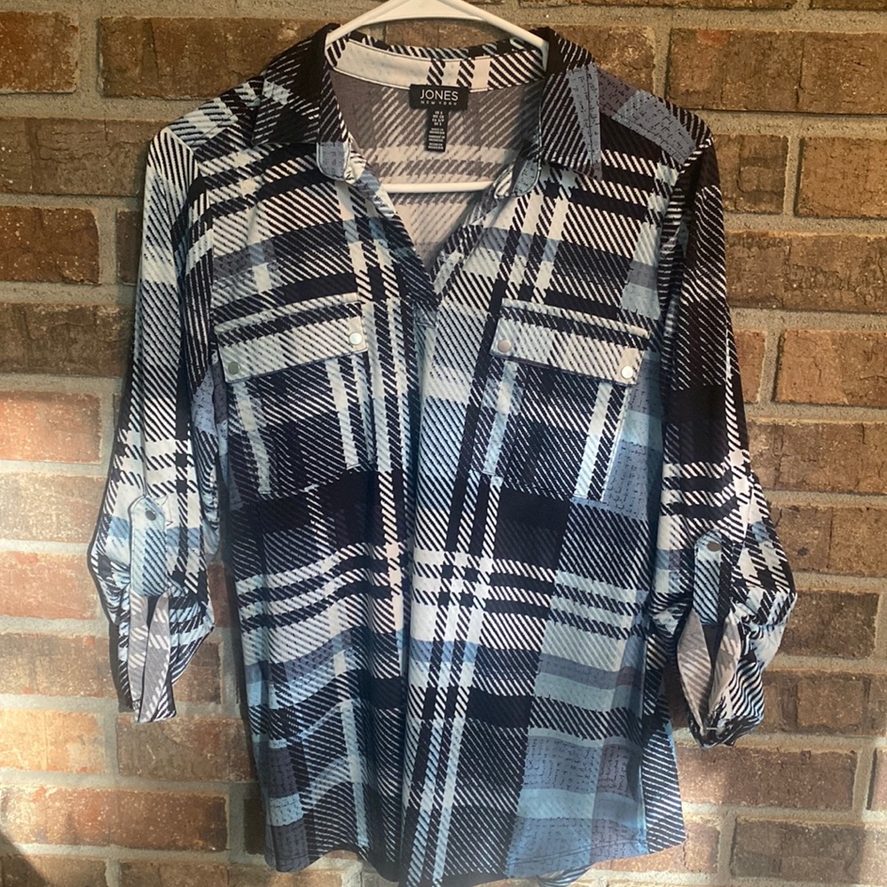 Plaid lightweight shirt by jones New York